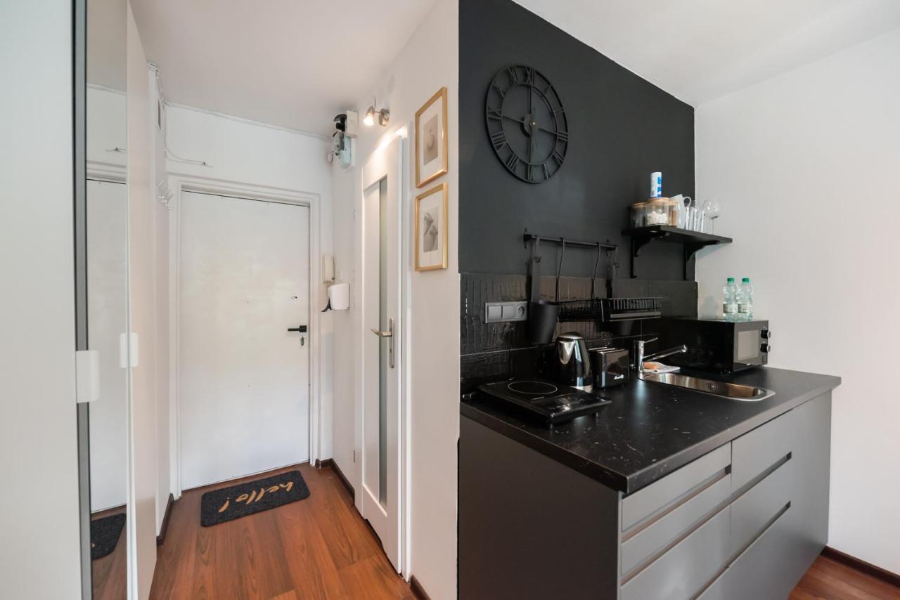 Ochota Funky Studio Apartment Warsaw Luaran gambar